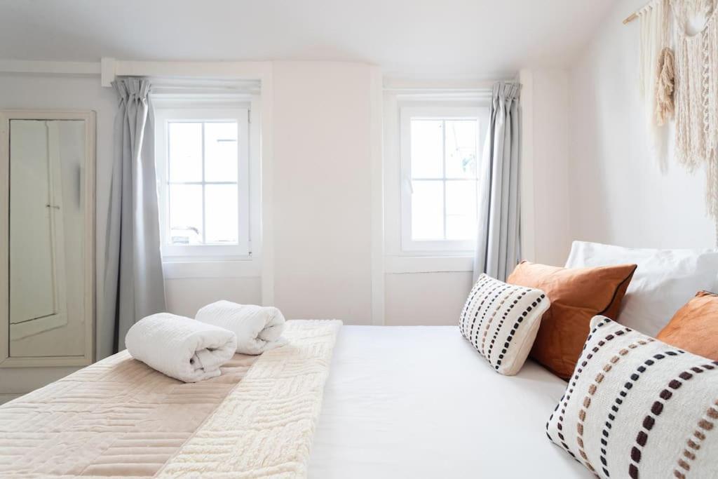 The White Suite Principe Real Lisbon Exterior photo